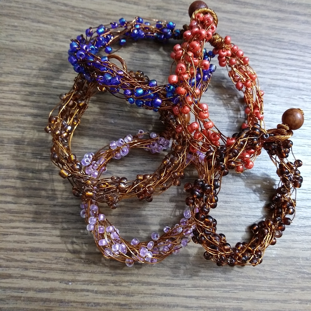 Gorgeous Topaz glass beaded copper wire bracelet - Picture 5 of 5